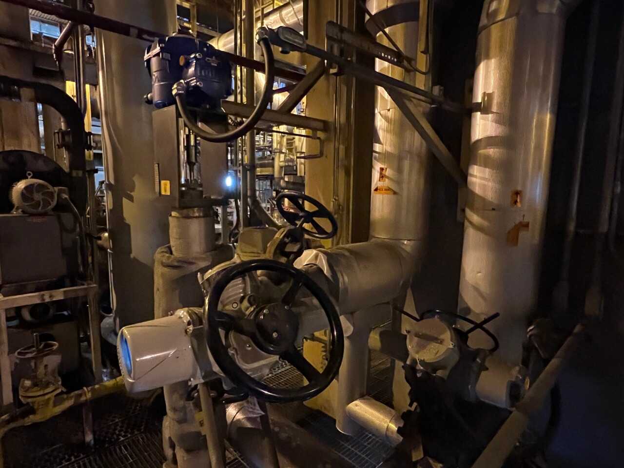 3x Rotork electric valve actuators - VALVES