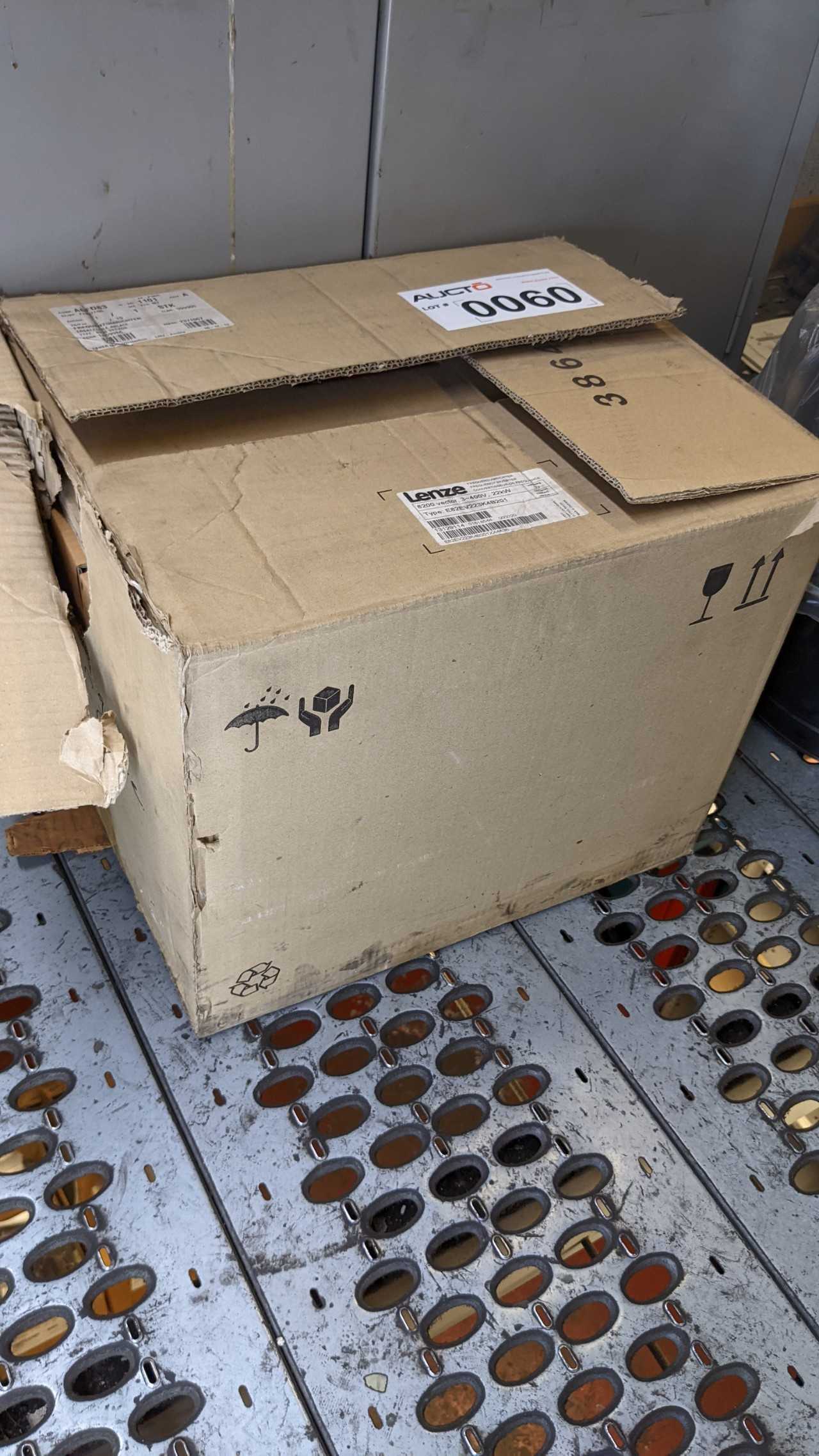 Lenze 8200 Vector, type E82EV223K4B201 - INDUSTRIAL PARTS