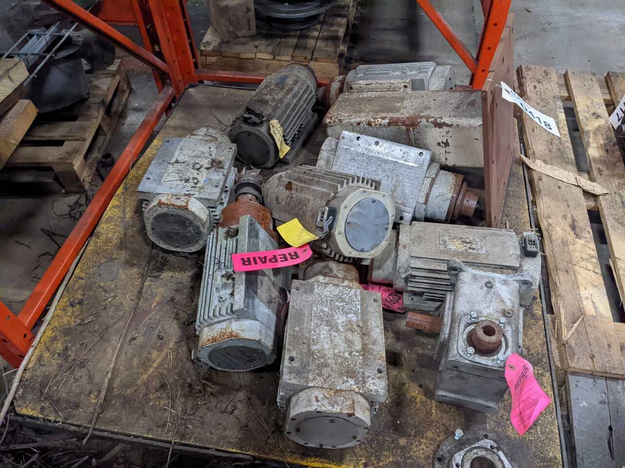 PALLET OF ASSORTED DYNOMAX MOTORIZED SPINDLES (NEEDS REPAIR) - ELECTRIC POWER TOOLS