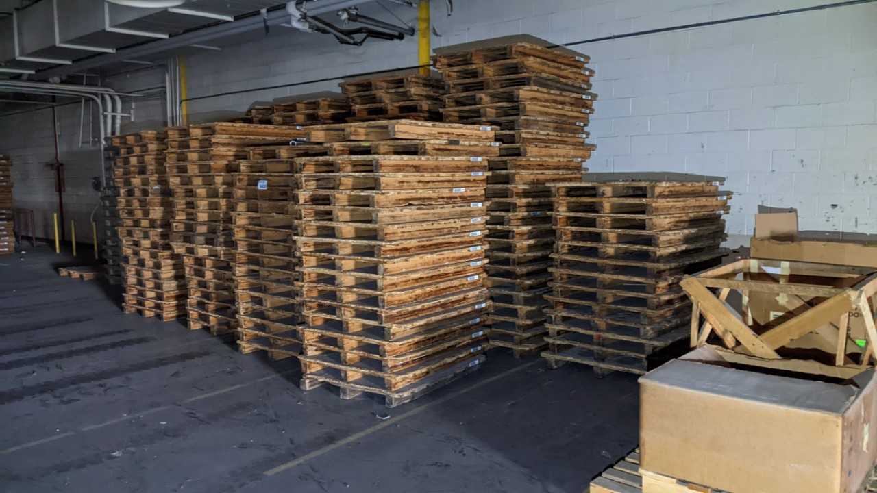 170 WOOD PALLETS - ELECTRIC POWER TOOLS