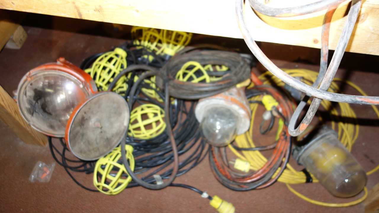 CONTENTS OF SHELF, ASSORTED LIGHTING, EMERGENCY LIGHTS, WORK LIGHTS - LIGHTING