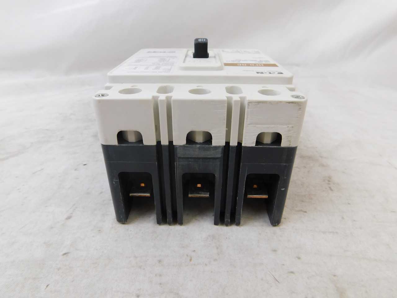 Quantity of 2 New Surplus Eaton HFDDC3110WF01Y31 MCCB 3P 110A 600VDC - ELECTRICAL COMPONENTS