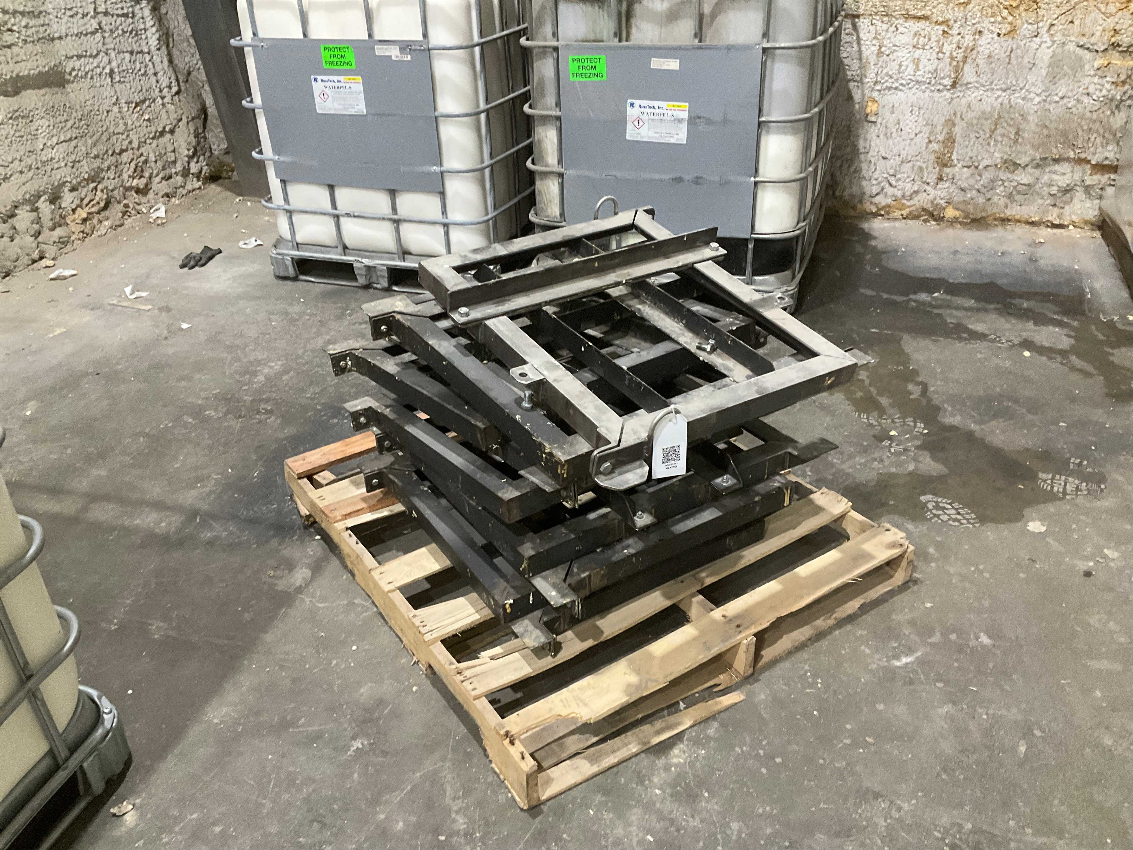 METAL PARTS - INDUSTRIAL PARTS