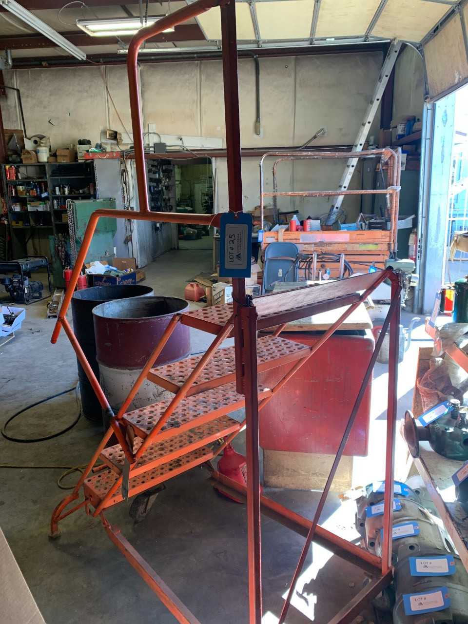 Metal rolling stairs - ROLLING CARTS