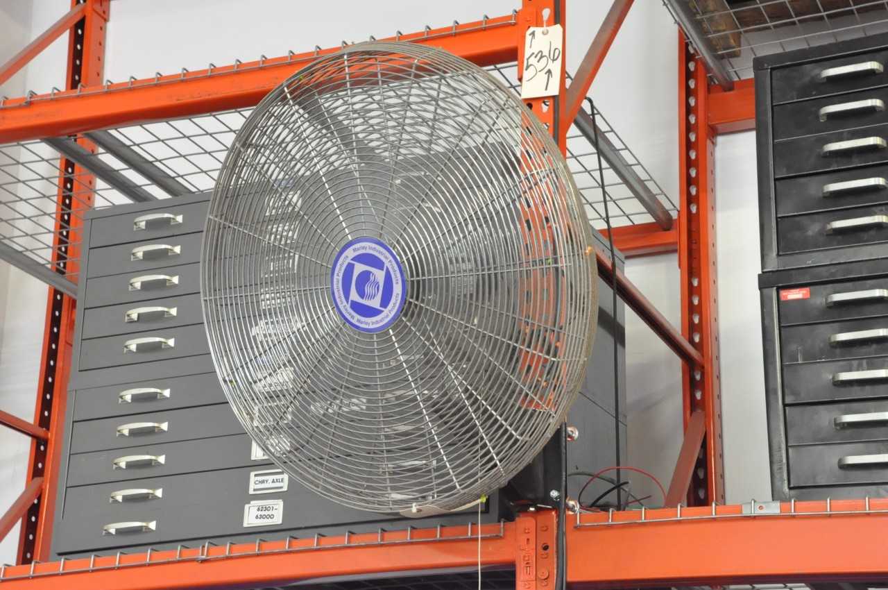 Lot-(3) Marley 24" Post Mounted Shop Fans - TEMPERATURE CONTROL COMPONENTS