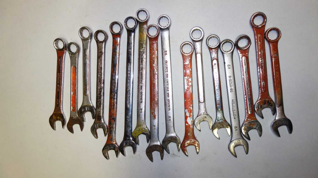 LOT OF 16 ASSORTED COMBINATION WRENCHES - HAND TOOLS