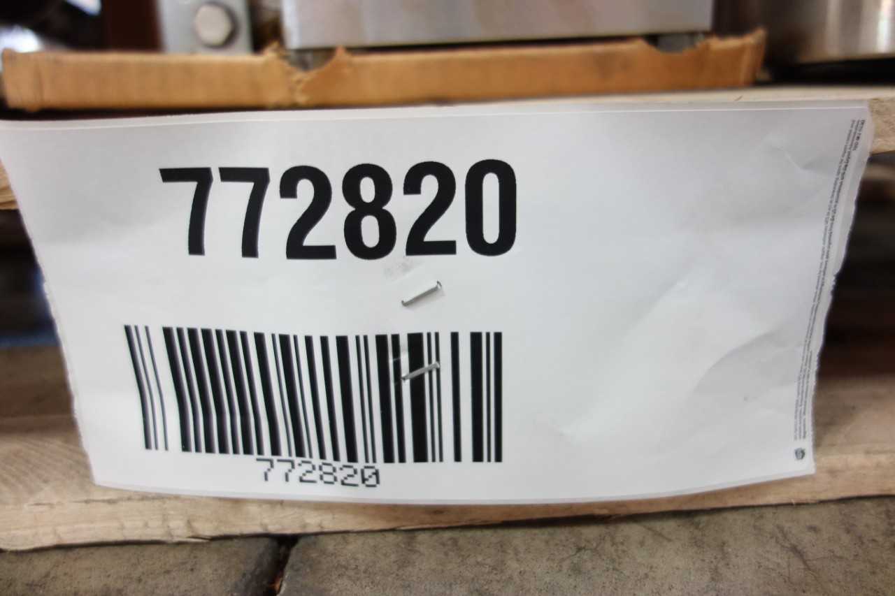 LOT OF ASSORTED VALVES & ACCESSORIES - VALVES