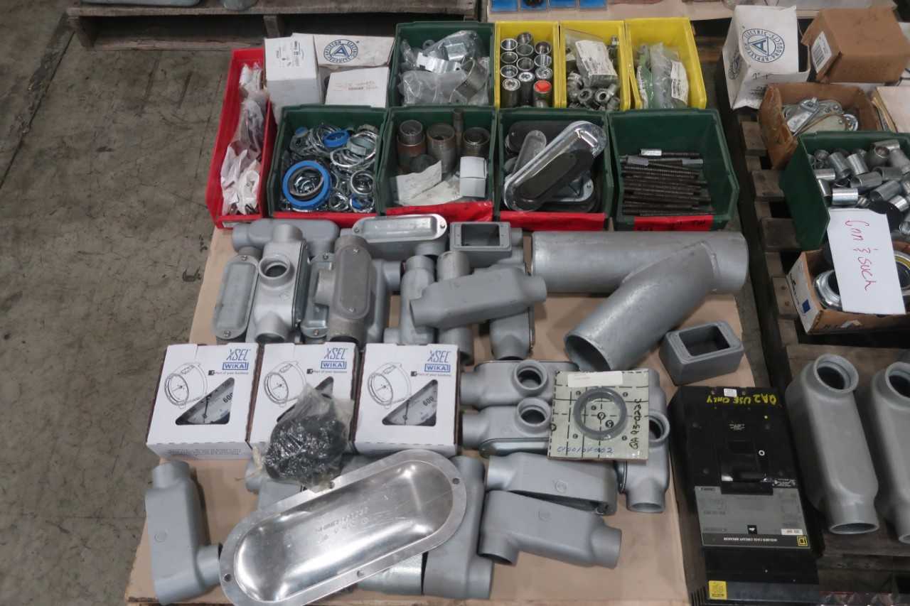 8 PALLETS OF ASSORTED ELECTRICAL EQUIPMENT - ELECTRICAL COMPONENTS