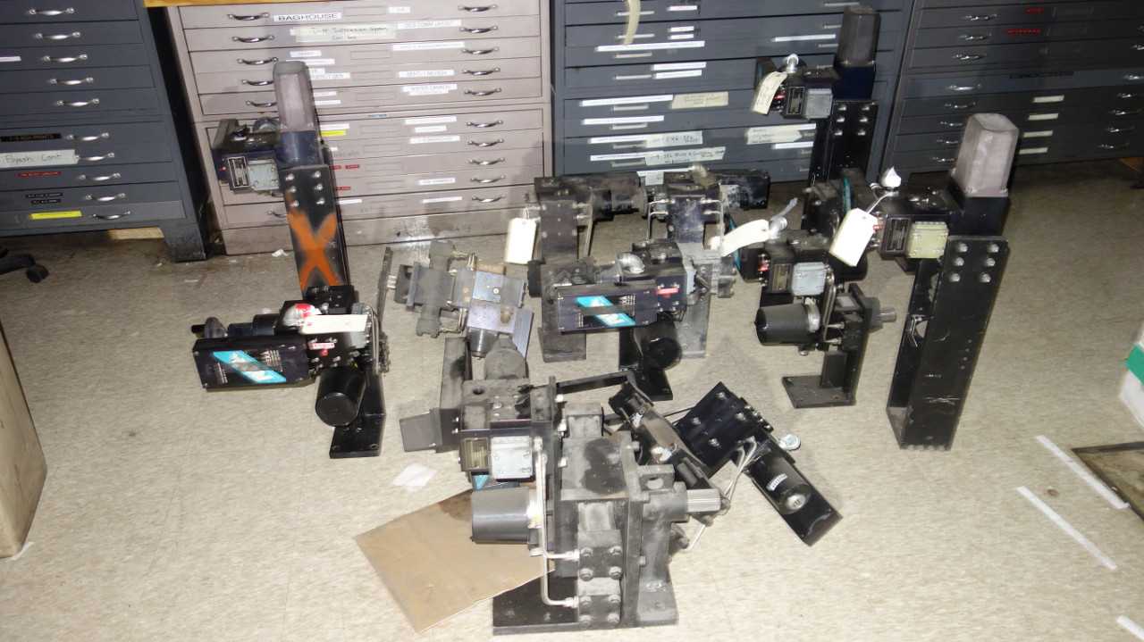 LOT OF ASSORTED REXA SERVO DAMPER ACTUATORS - VALVES