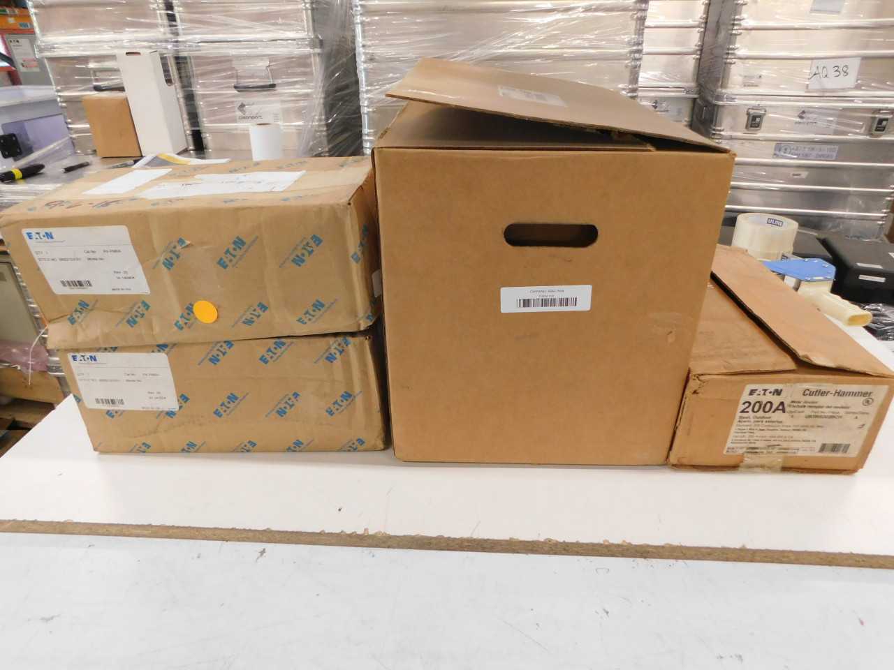 Lot of Quantity 1x Capacitor, 1x Meter socket & 1x Meter Mounting Bracket - INDUSTRIAL PARTS