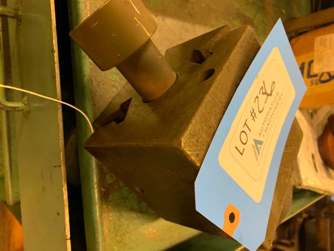 Quick Change Tool Holder - INDUSTRIAL PARTS
