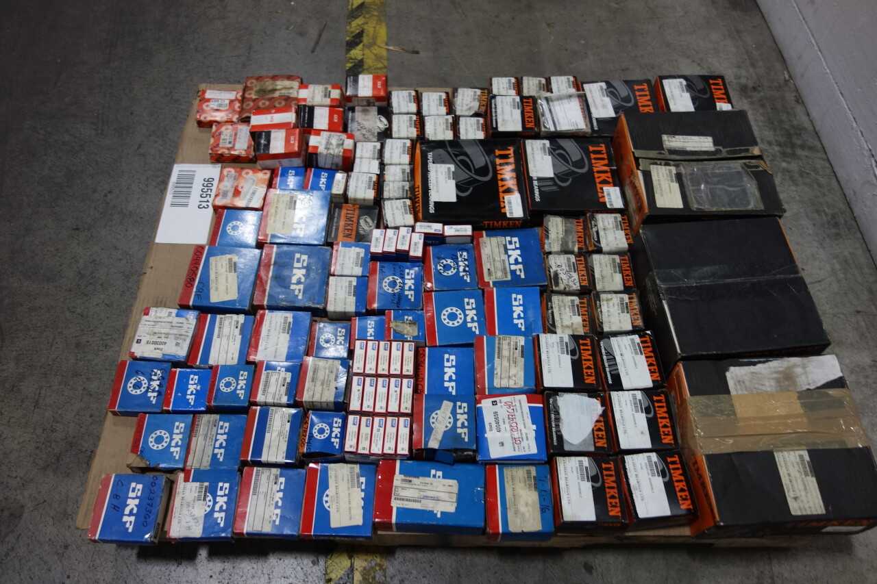 LOT OF ASSORTED BEARINGS - BEARINGS