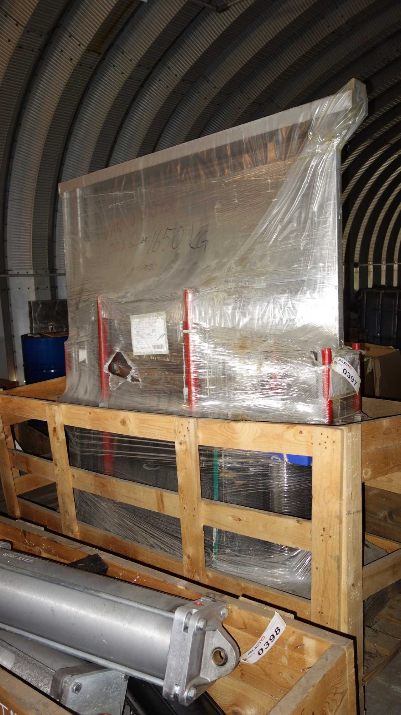 NEW ALFA LAVAL M15-BFG8-184H HEAT EXCHANGER