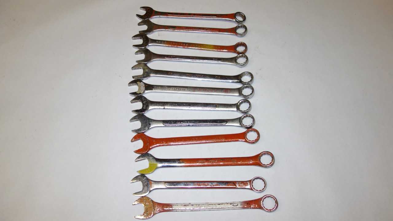 LOT OF 12 ASSORTED COMBINATION WRENCHES - HAND TOOLS