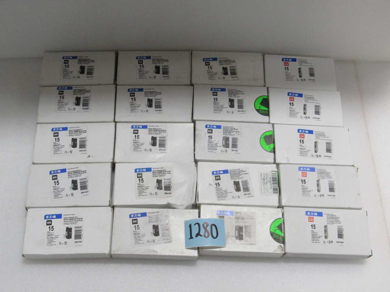 LOT OF EATON RESIDENTAL BREAKERS - MISCELLANEOUS