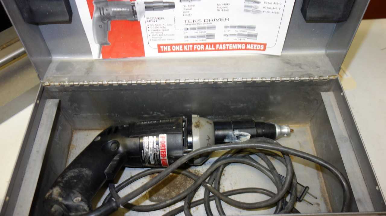 LOT OF 3 ASSORTED CORDED SCREW GUN DRILLS - ELECTRIC POWER TOOLS