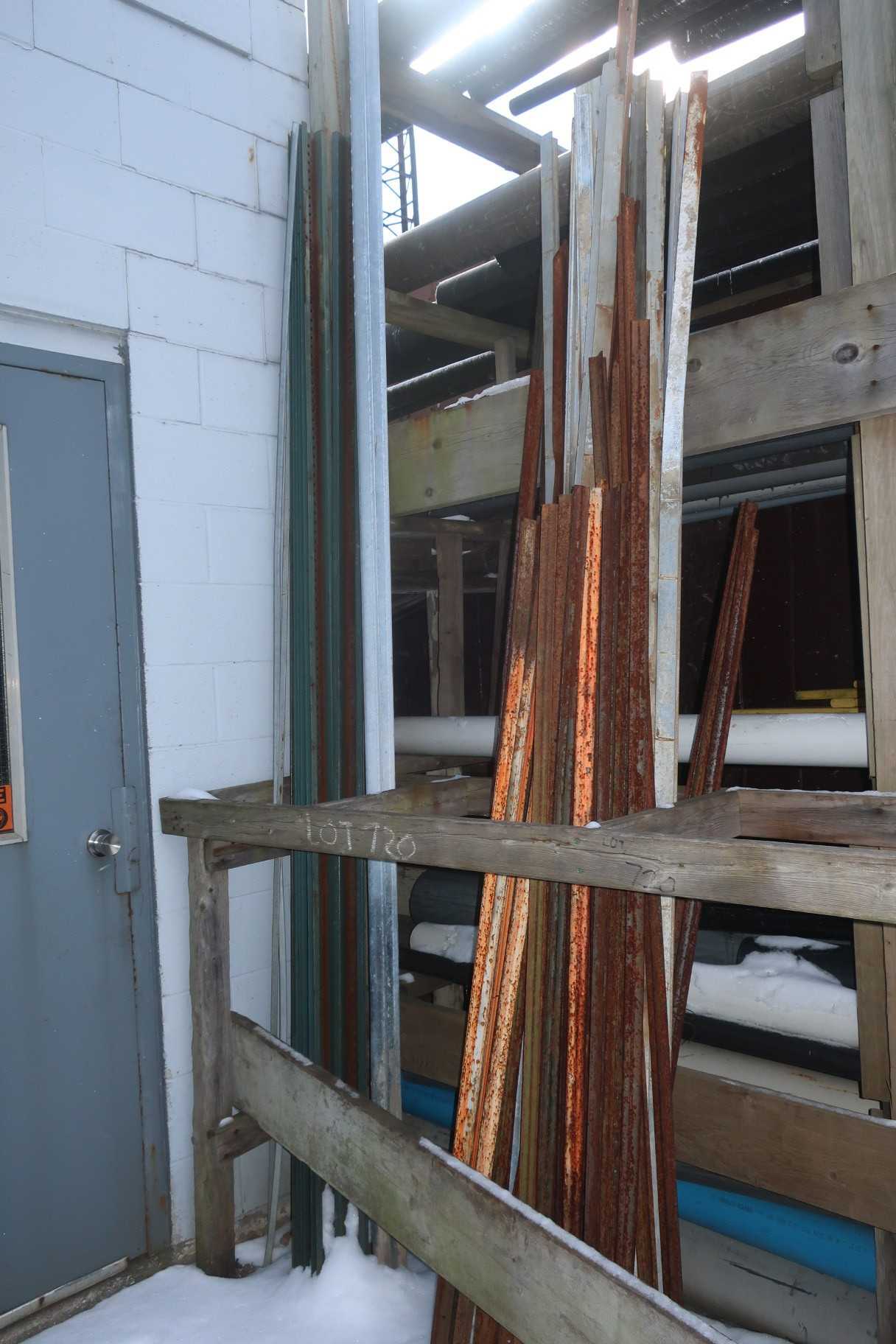 LOT OF ASSORTED STEEL U-CHANNEL SIGN POSTS - LIFTING EQUIPMENT