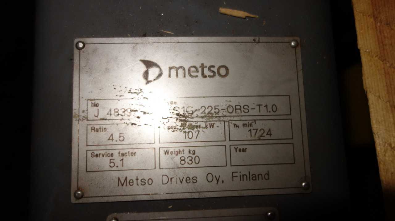 NEW METSO 107KW 4.5:1 GEAR REDUCER J-48391 S1G-225-ORS-T1.0 - GEAR REDUCERS