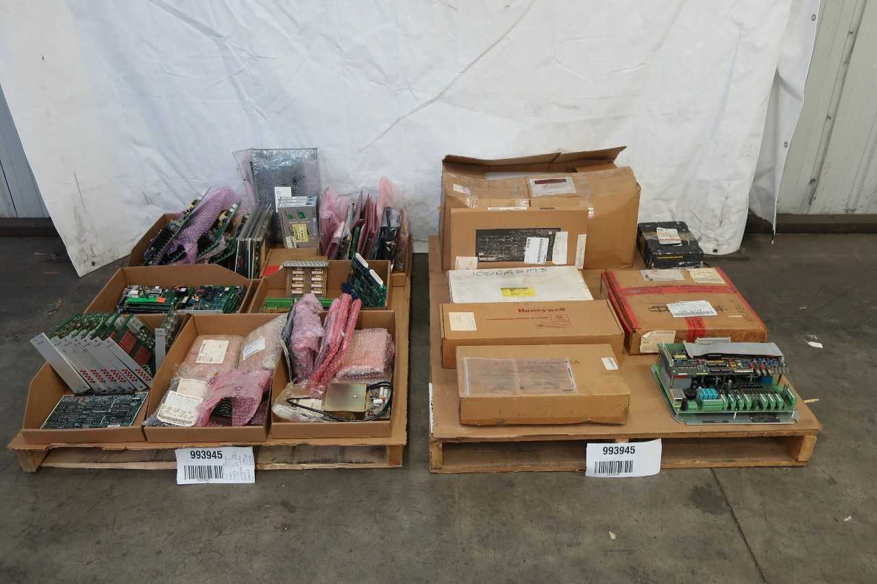 2 PALLETS OF ASSORTED PCB CIRCUIT BOARDS - AUTOMATION & CONTROLS