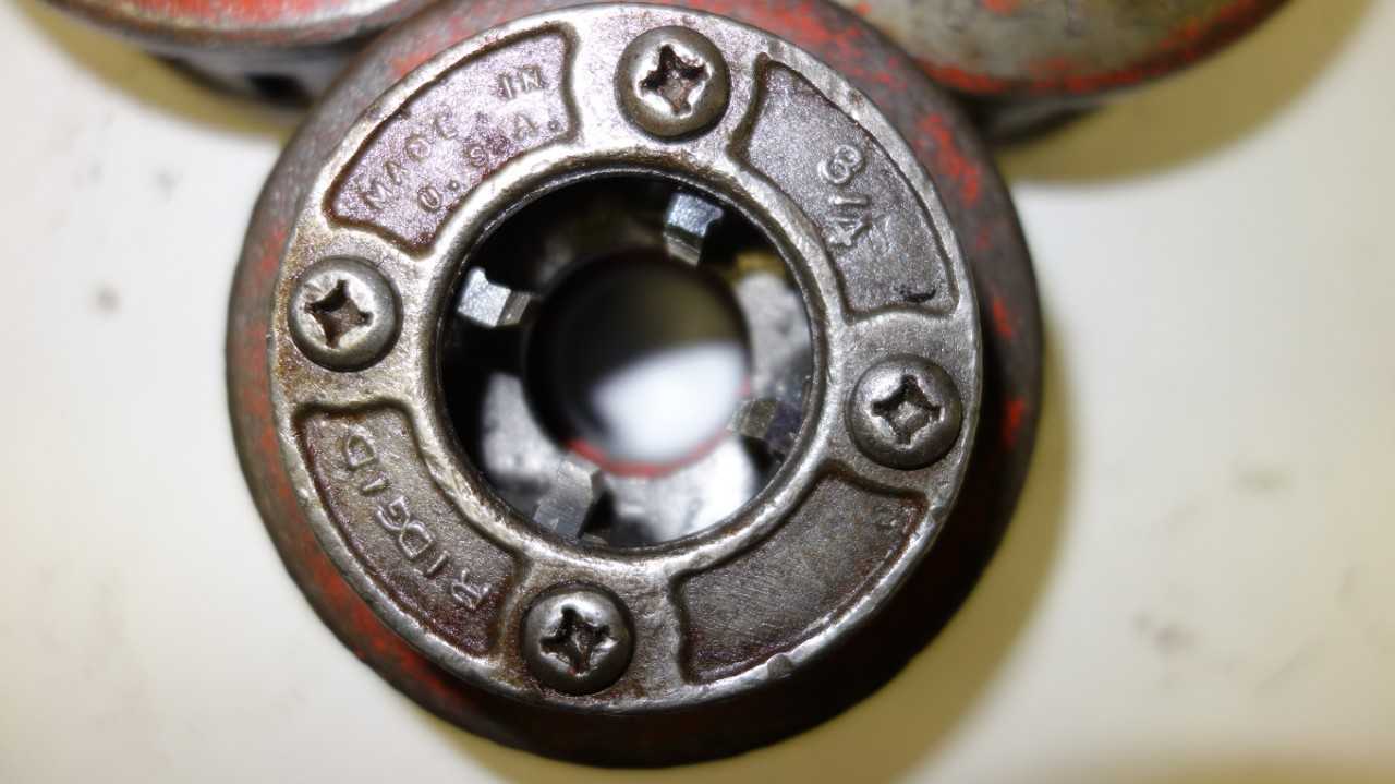 LOT OF 3 RIDGID 3/4 IN DIE HEADS - ELECTRIC POWER TOOLS