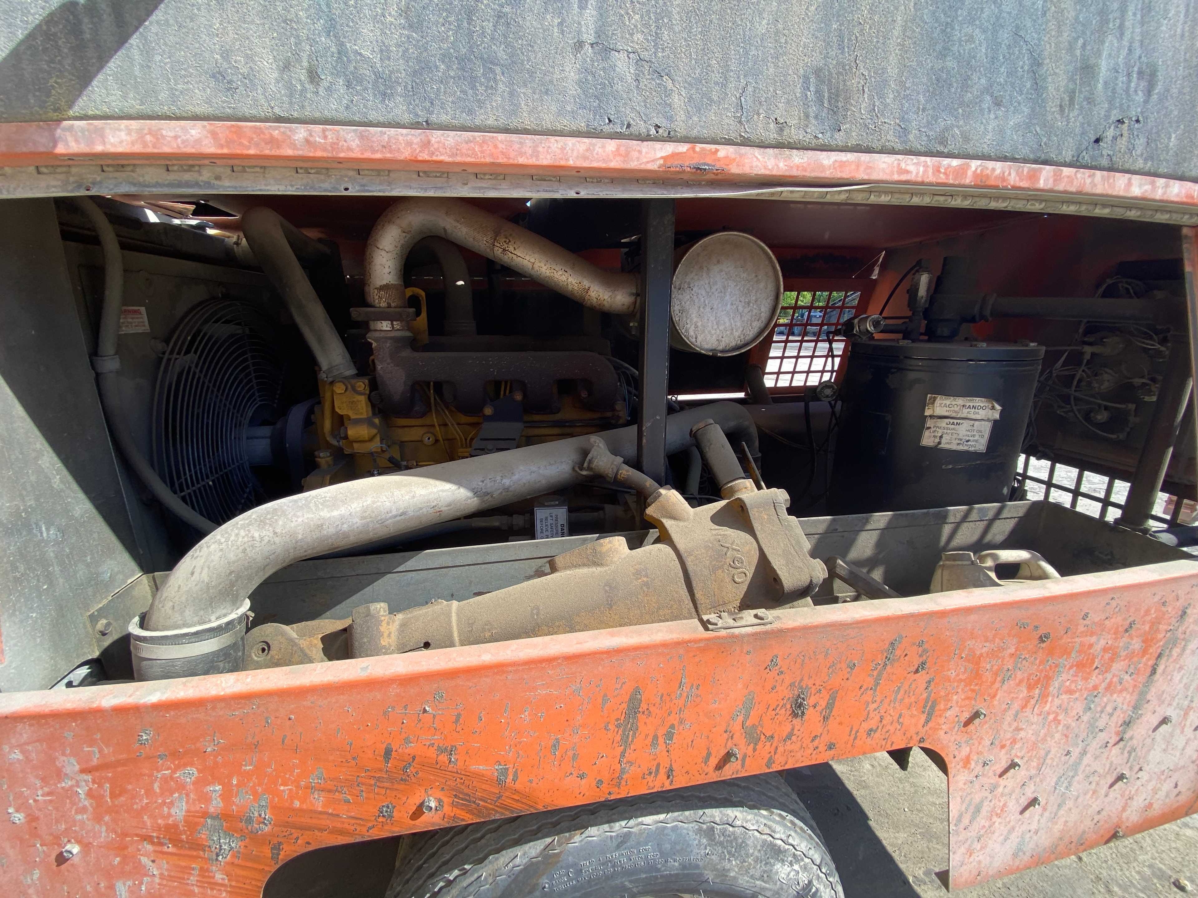 SULLIVAN PALATEK D185Q PORTABLE AIR COMPRESSOR - PORTABLE AIR COMPRESSORS
