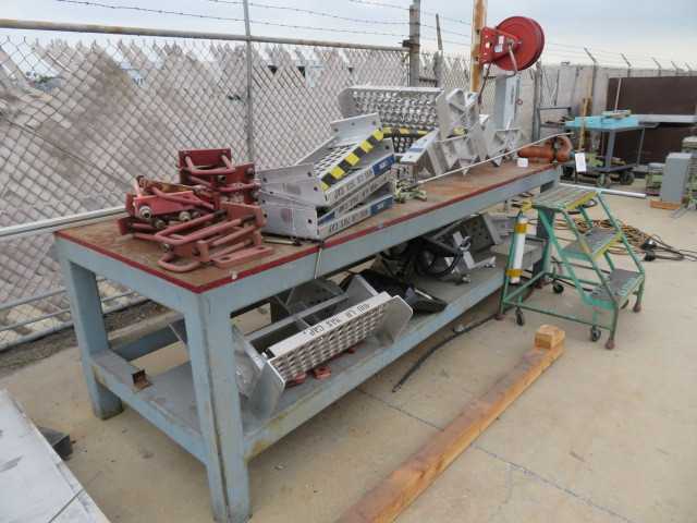 Steel table with Wilton Vice - MISCELLANEOUS