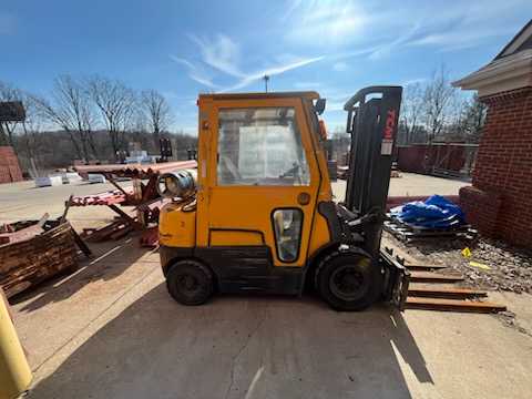 2002 TCM Forklift - SIT-DOWN FORKLIFT