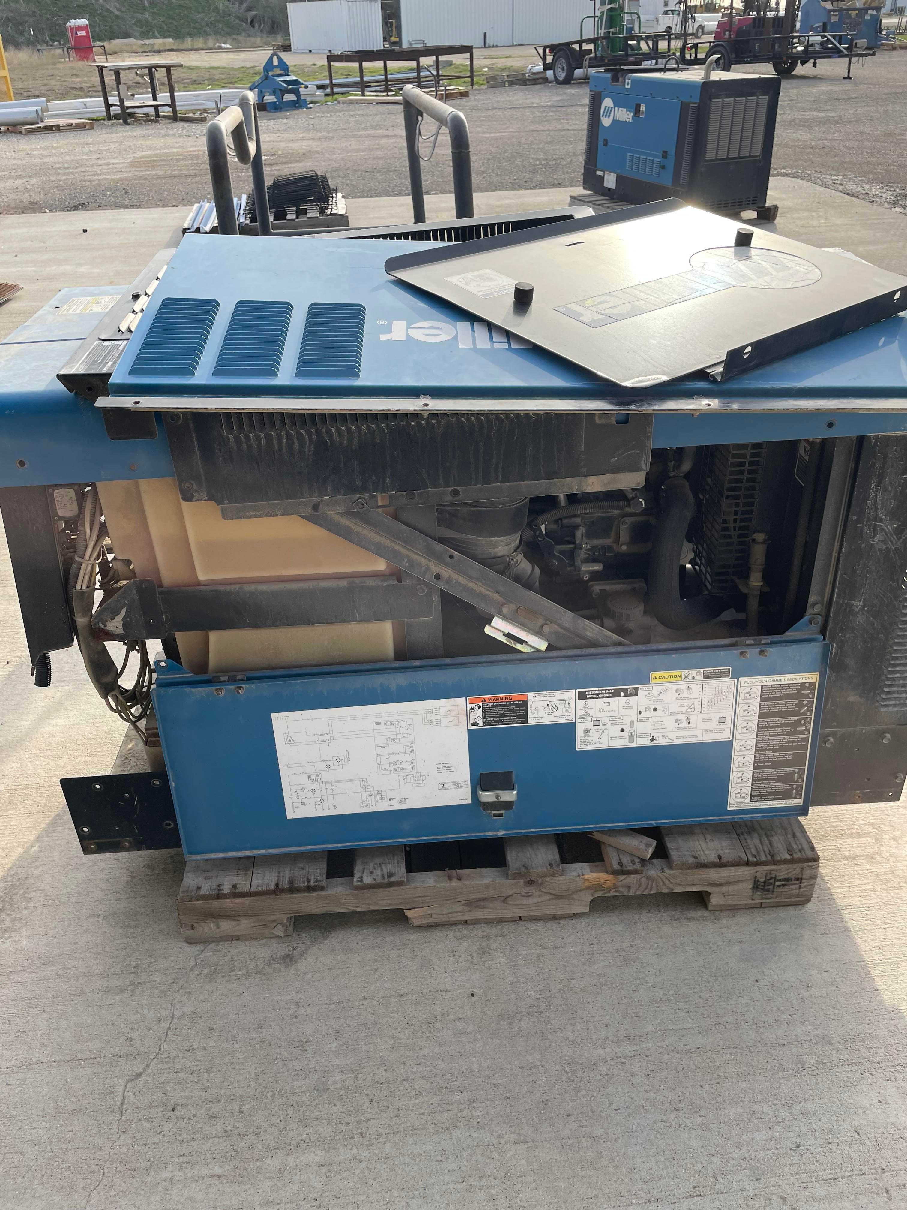 Miller Big Blue 450 Duo CST Welder - WELDING EQUIPMENT