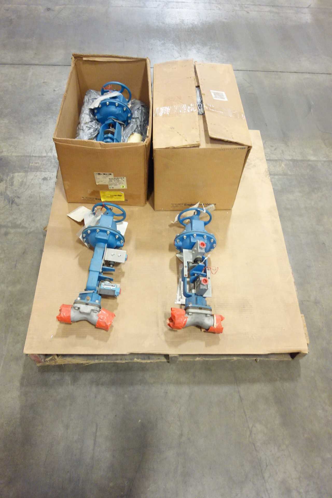 LOT OF 4 TT DIA-FLO MANUAL 1-1/2IN DIAPHRAGM VALVES - VALVES