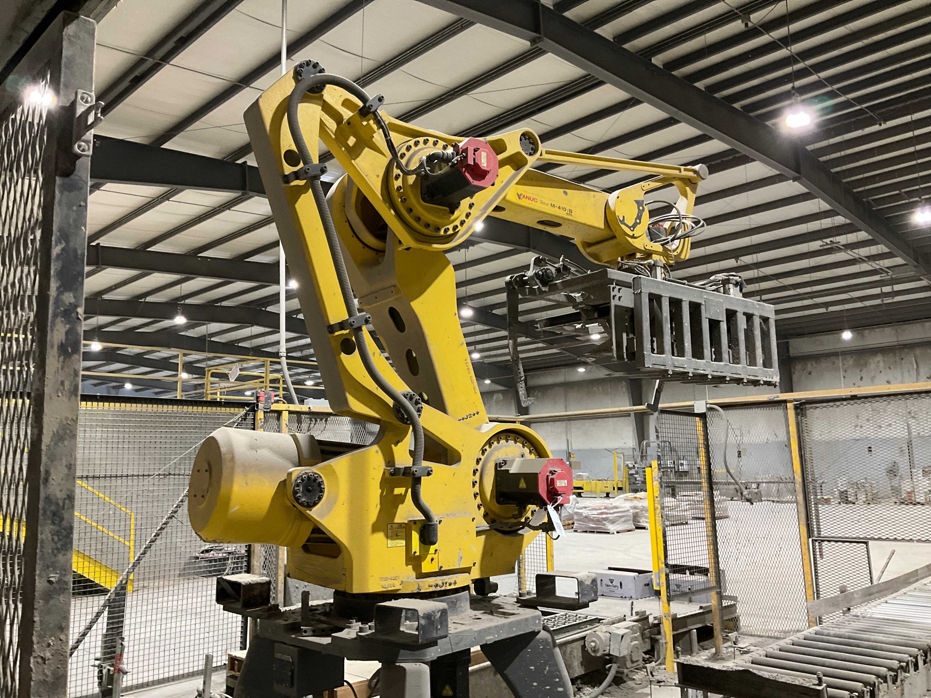 FANUC M-410IB ROBOT & CONTROLLER ASSEMBLY - ARTICULATED ROBOTS