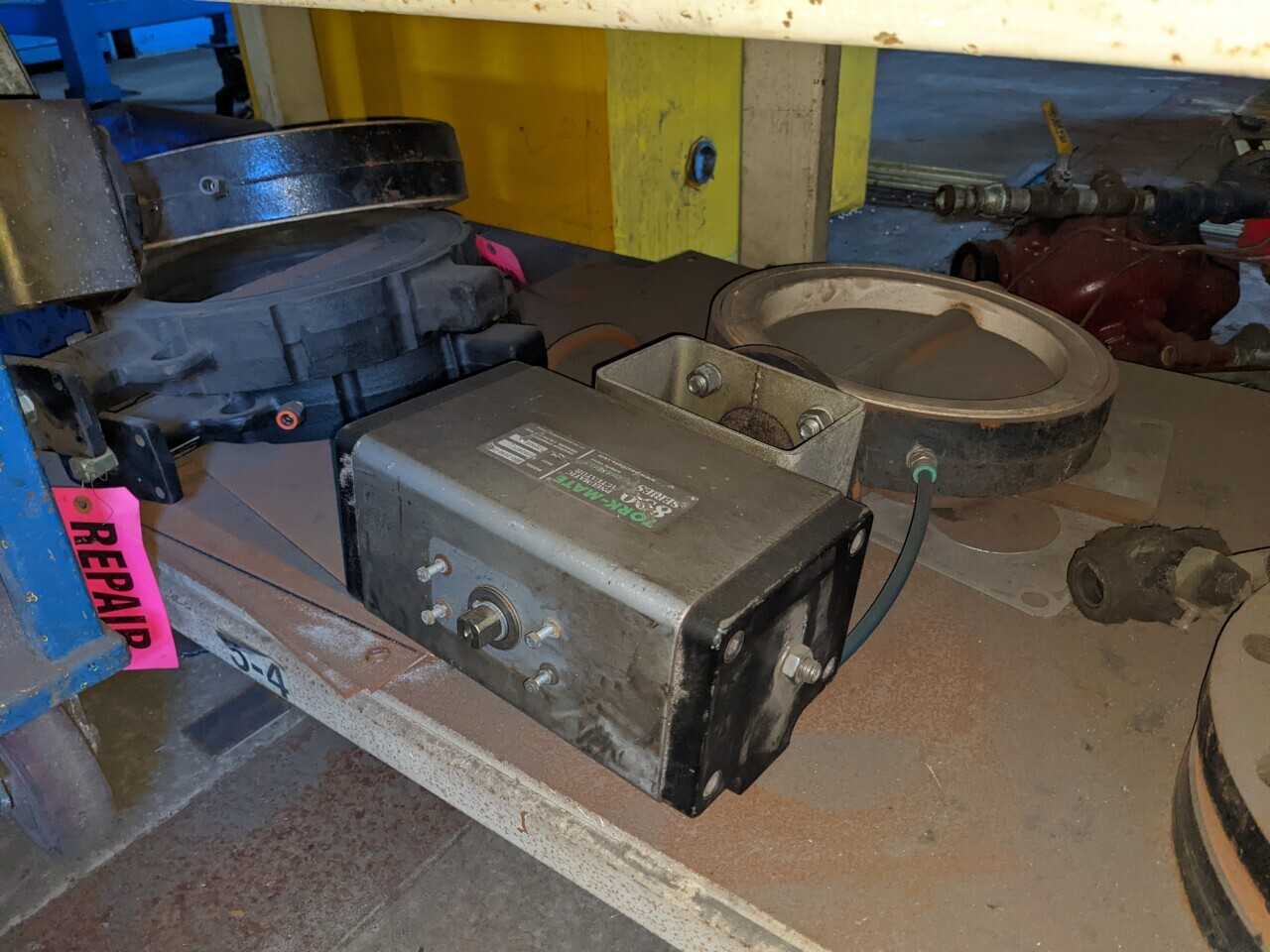 4 SHELVES WITH CONTENTS, ASSORTED VALVES, REGULATORS, PLUMBING, FLANGES, BRADY, POSI-FLATE (SOME NEED REPAIR) - INDUSTRIAL PARTS