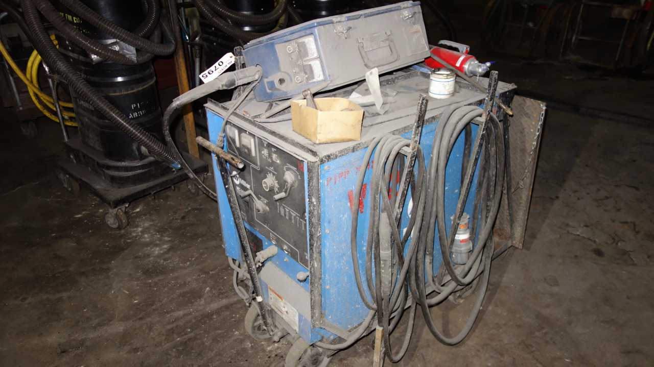 MILLER MC-300VS WELDER AND S-22P12 WIRE FEEDER - MISCELLANEOUS