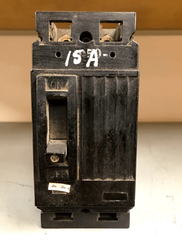General Electric Breaker - CIRCUIT BREAKERS