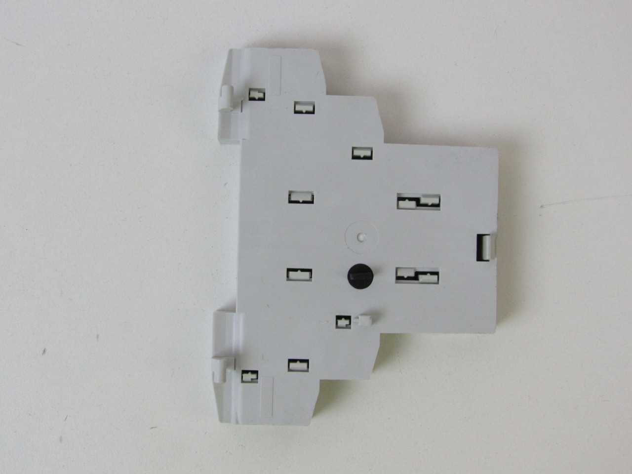 Quantity of 35x XTPAXSA11 Contacts - VALVES