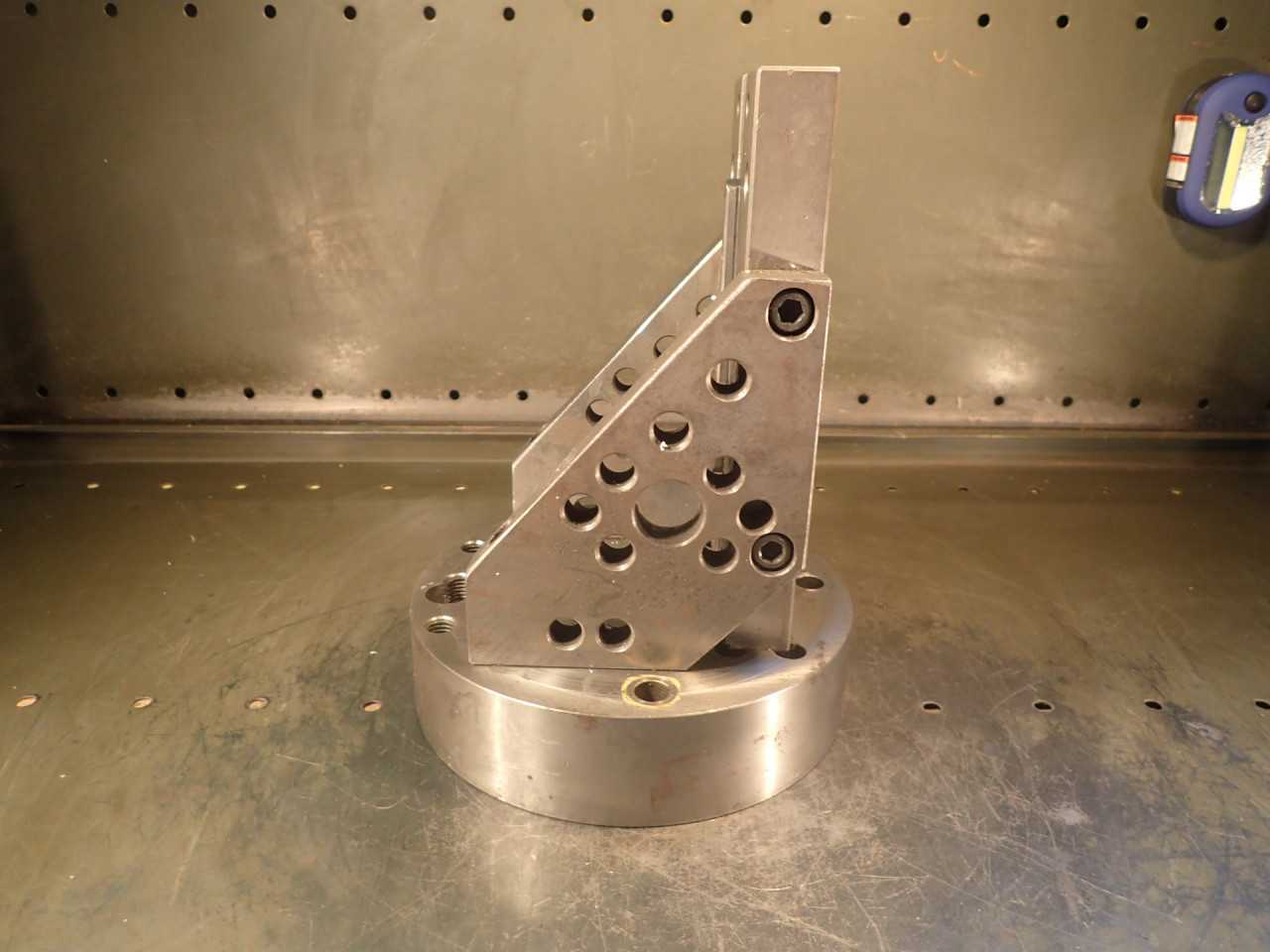 8-1/2 x 4 x 7-3/4" Round Base Right Angle CNC Mill Tombstone Setup Fixture Plate - MILLING TOOLS