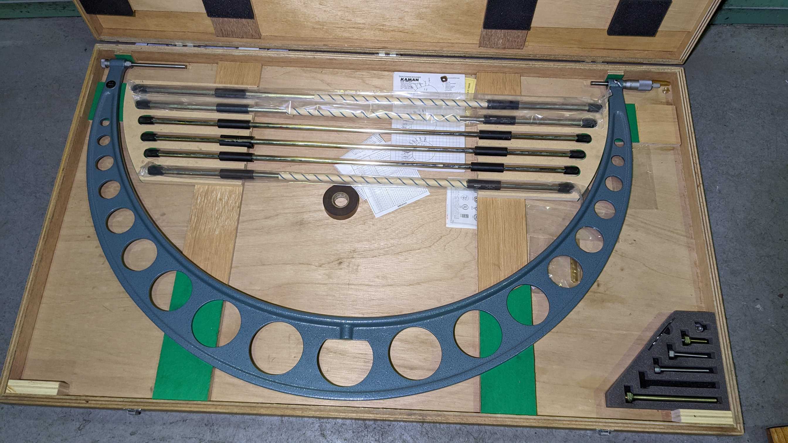 MITUTOYO CALIPER