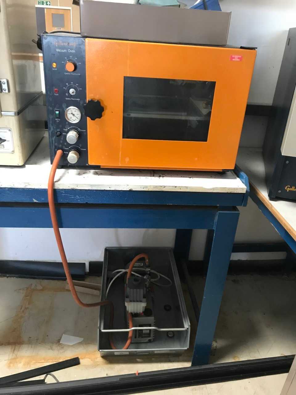 Gallenkamp Vacum Oven - MISCELLANEOUS