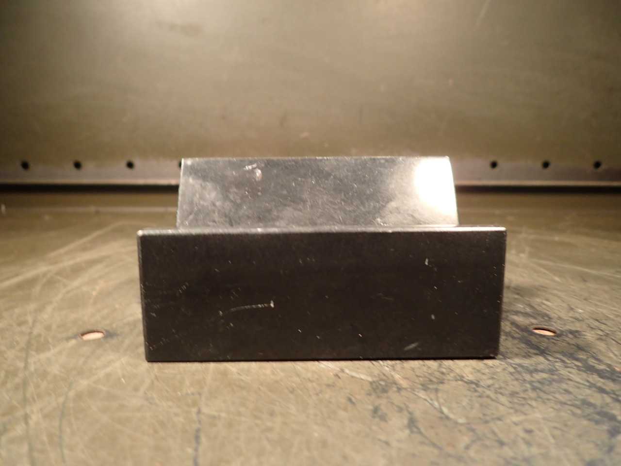 2 Piece Lot Granite Machinist Precision V-Block & Angle Plates, Marble/Onyx - MACHINING ACCESSORIES & TOOLING