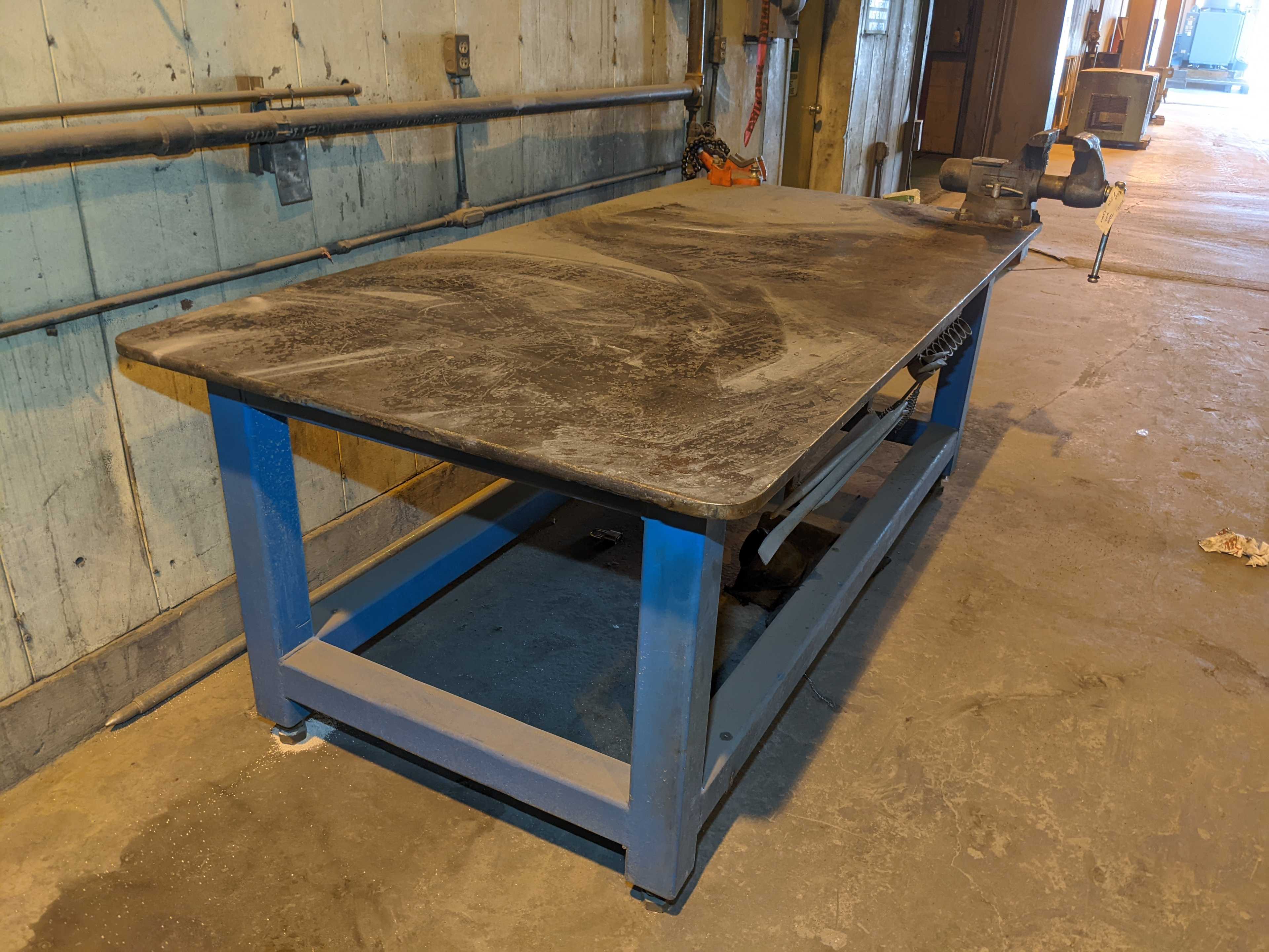 WORK TABLE - MATERIAL HANDLING
