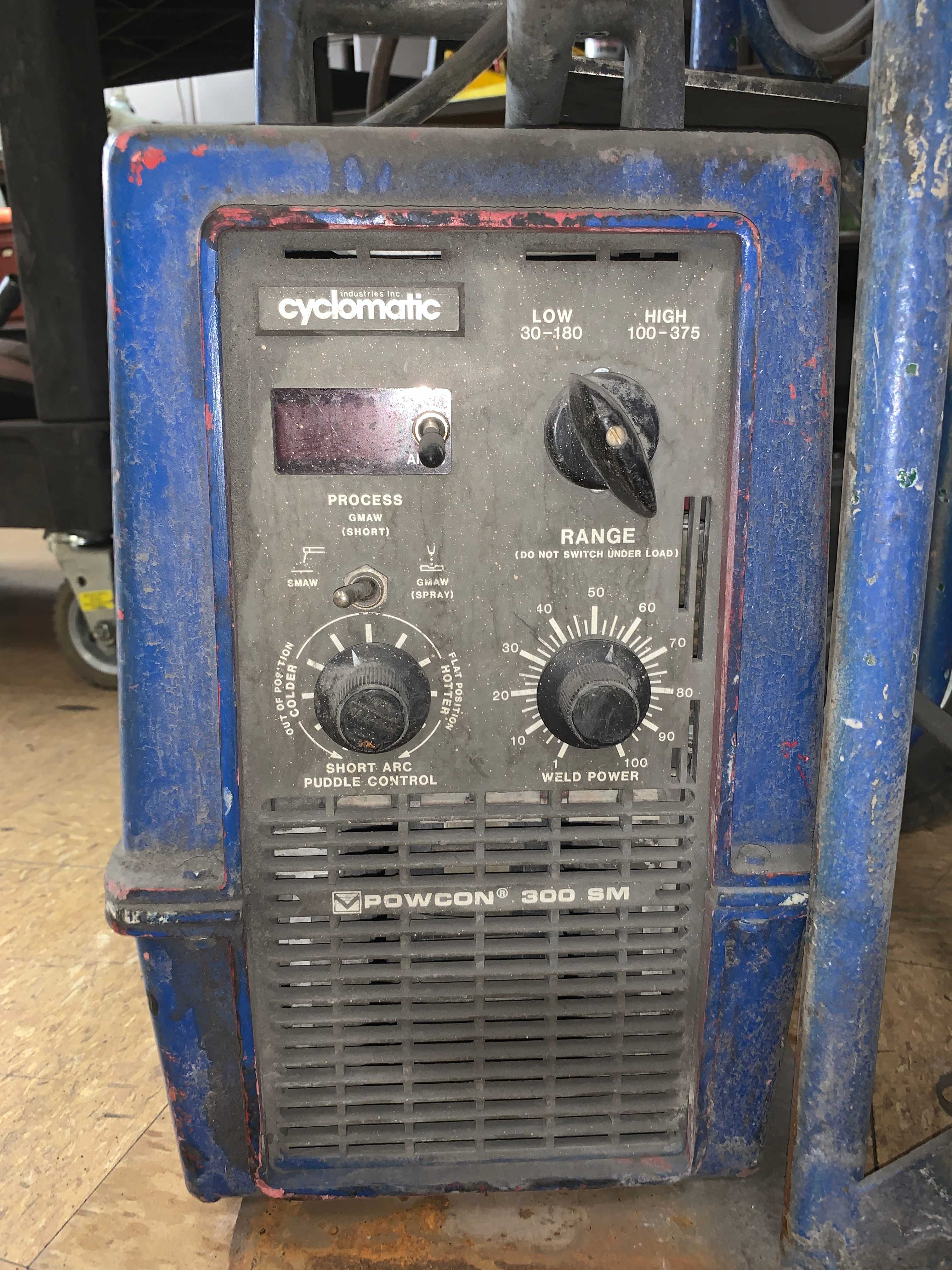 WELDER - WELDING EQUIPMENT