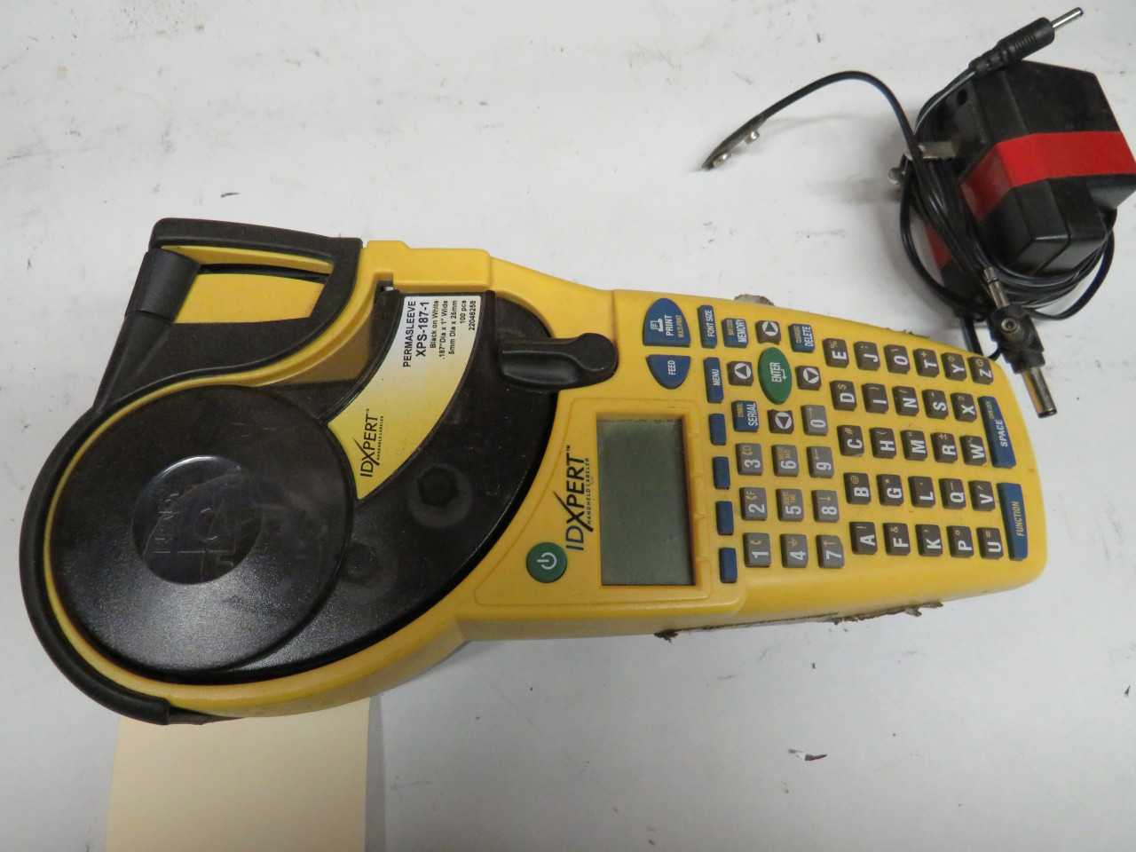 IDXPERT PERMASLEEVE XPS-187-1 BLACK ON WHITE HANDHELD LABELER - ELECTRIC POWER TOOLS
