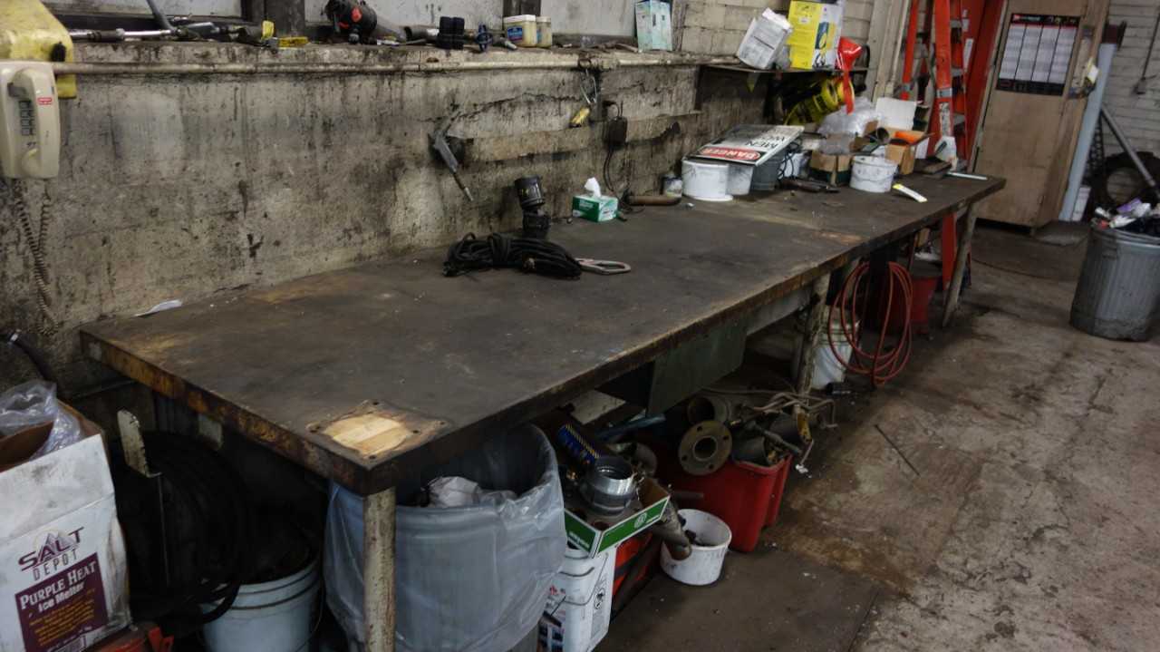 PROFESSIONAL TOOL WORK TABLE W/ CONTENTS - TOOL STORAGE