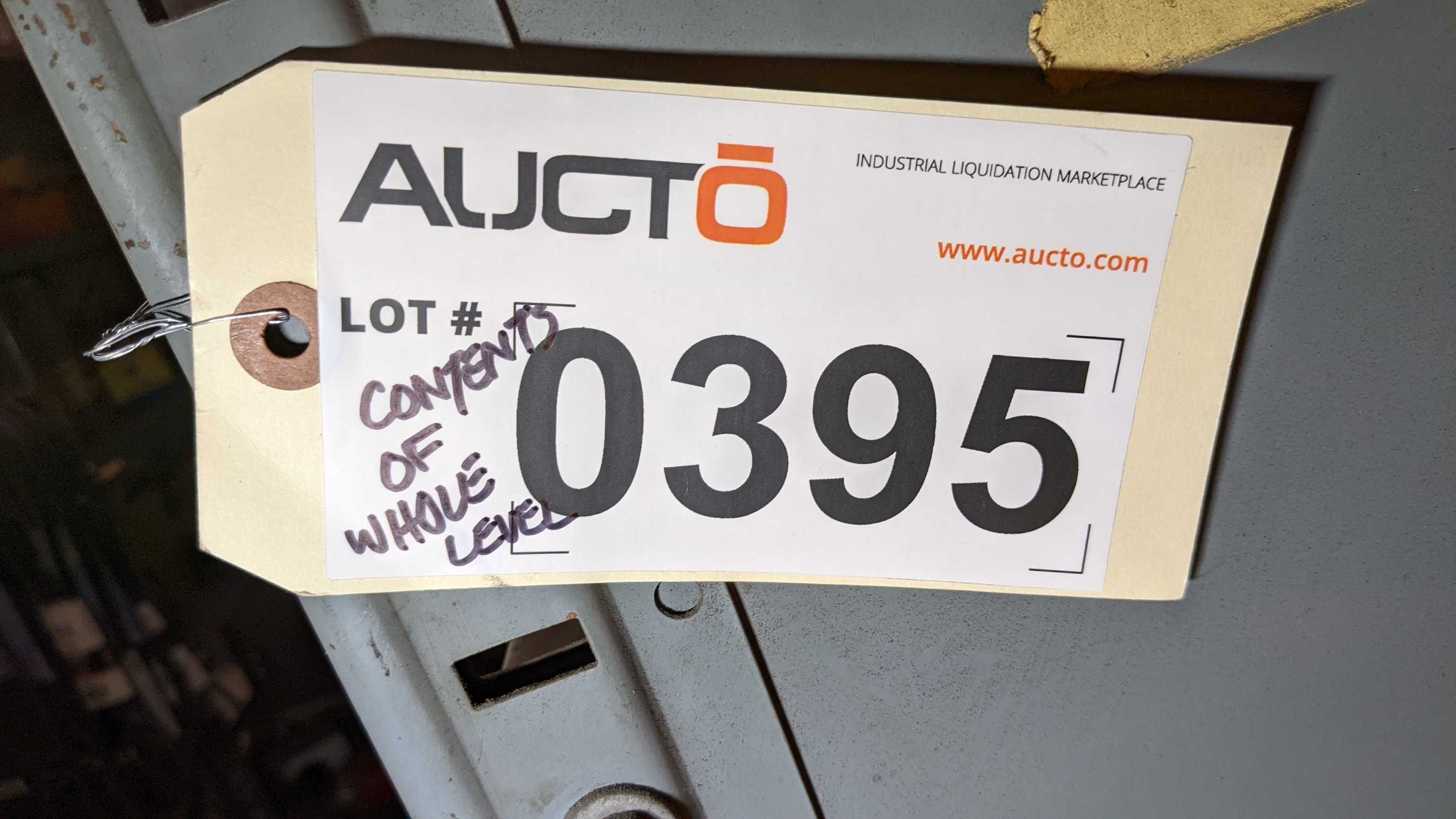LOT OF MISCELLANEOUS AUTO PARTS - INDUSTRIAL PARTS