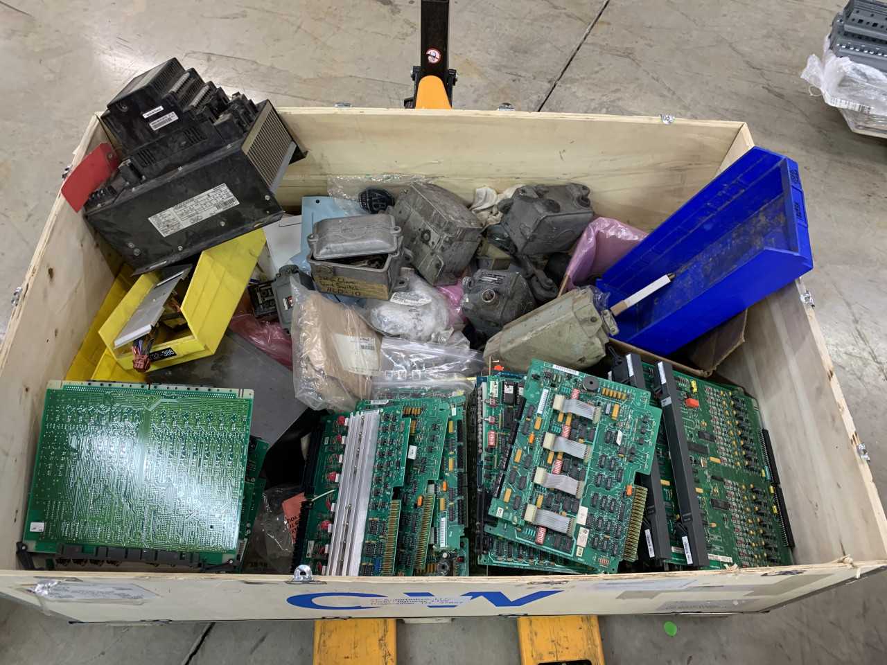 CRATE OF MISC ELECTRICAL AUTOMATION EQUIPMENT CIRCUIT BOARDS ALLEN BRADLEY DRIVE - MISCELLANEOUS CRATE OF MISC ELECTRICAL AUTOMATION EQUIPMENT CIRCUIT BOARDS ALLEN BRADLEY DRIVE - MISCELLANEOUS