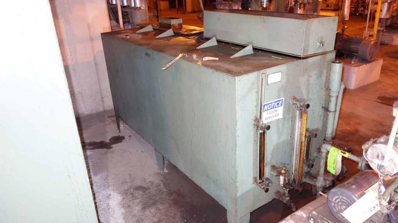 BOWSER 7EA TURBINE OIL CONDITIONER LIQUID CONTROL SYSTEM 4000GAL STORAGE TANK - PROCESS EQUIPMENT