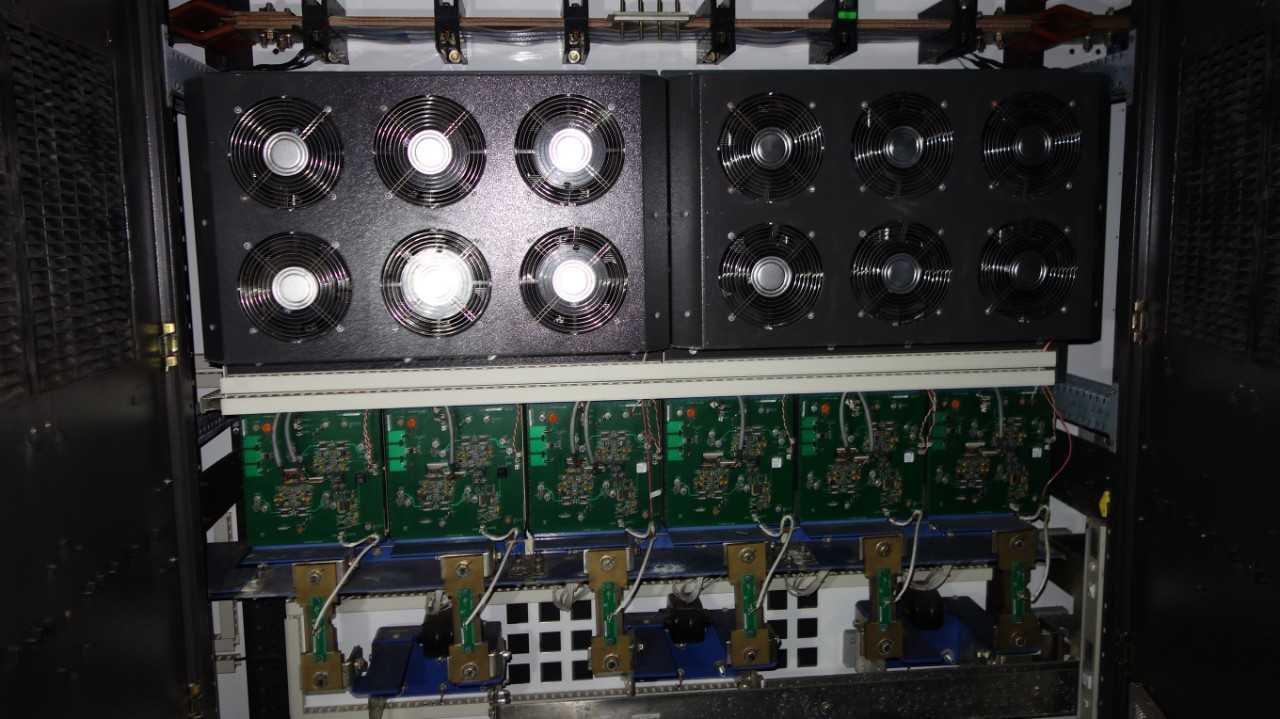 GE INNOVATION 3VVRJ607PR004 LV AC DRIVE CABINET IS200DSFCG1ADB INNER WIRE - MOTOR DRIVES