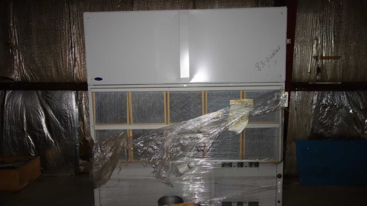 CARRIER CENTRAL AIR CONDITIONER Floor Mount - AIR CONDITIONER