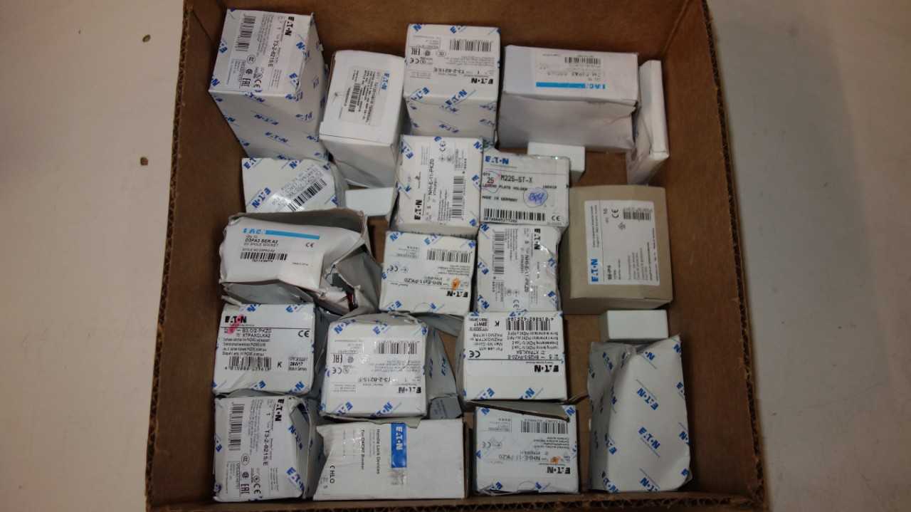 1 BOX OF EATON / CUTLER HAMMER ELECTRICAL - ELECTRICAL COMPONENTS