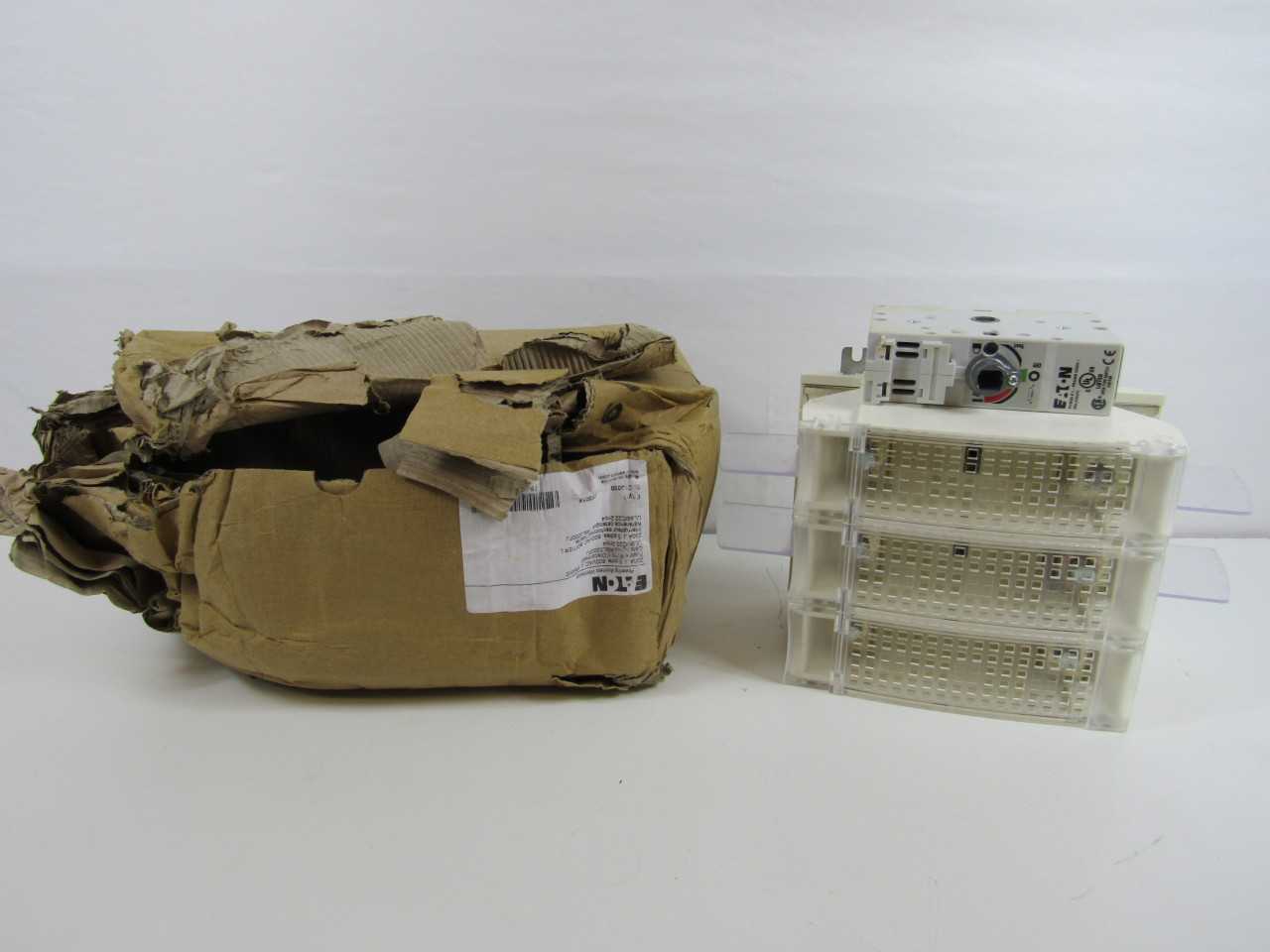 Quantity of 3x R9L3200FJ Switches - ELECTRICAL COMPONENTS