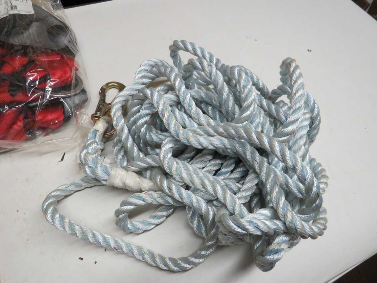 ROOFERS FALL ARREST KIT - AB101C FULL BODY HARNESS, AC203C-SA2 COBRA ROPE GRAB, SSR100 LIFELINE - ELECTRIC POWER TOOLS